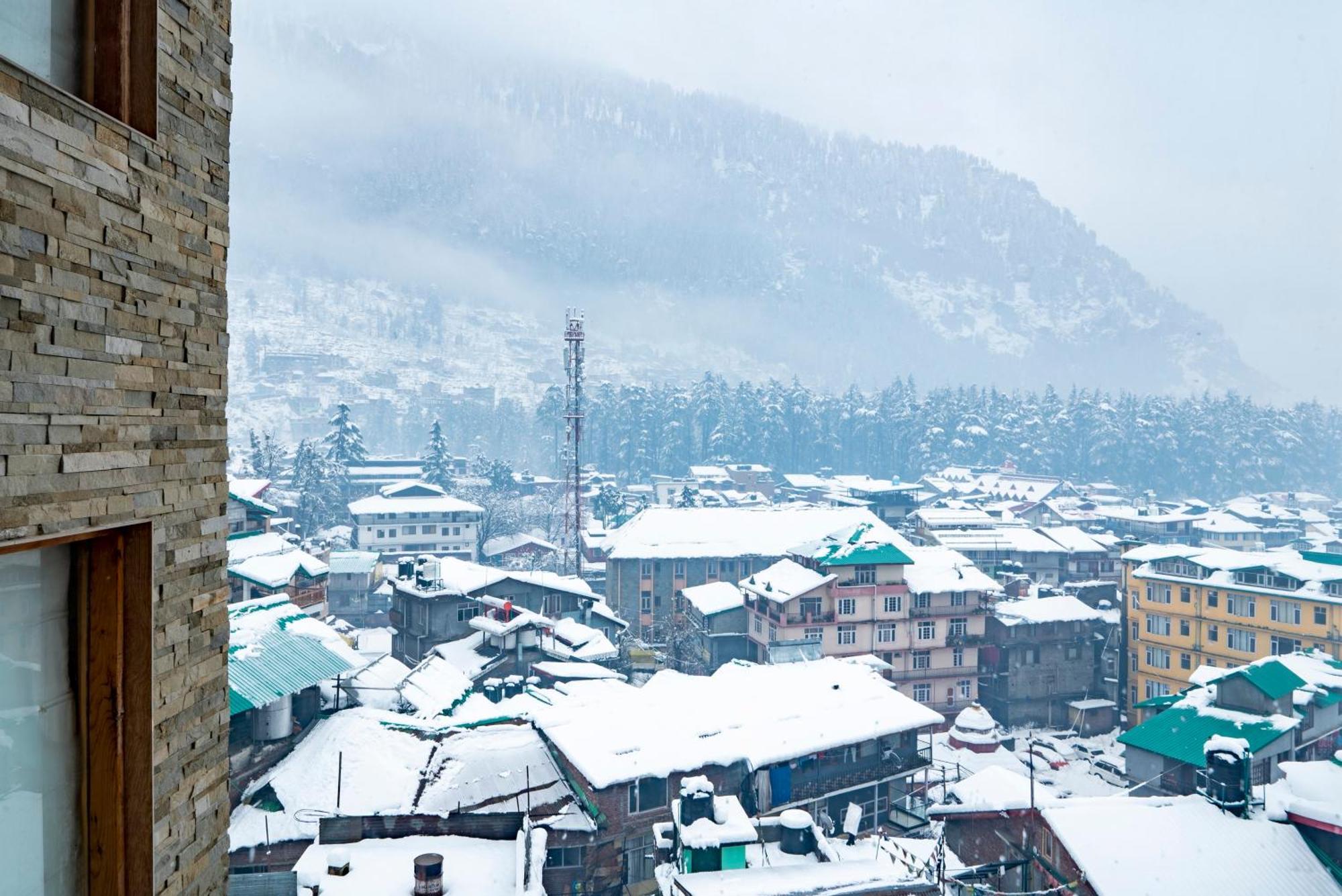 Treebo Premium Sattva With Mountain View Otel Manāli Dış mekan fotoğraf