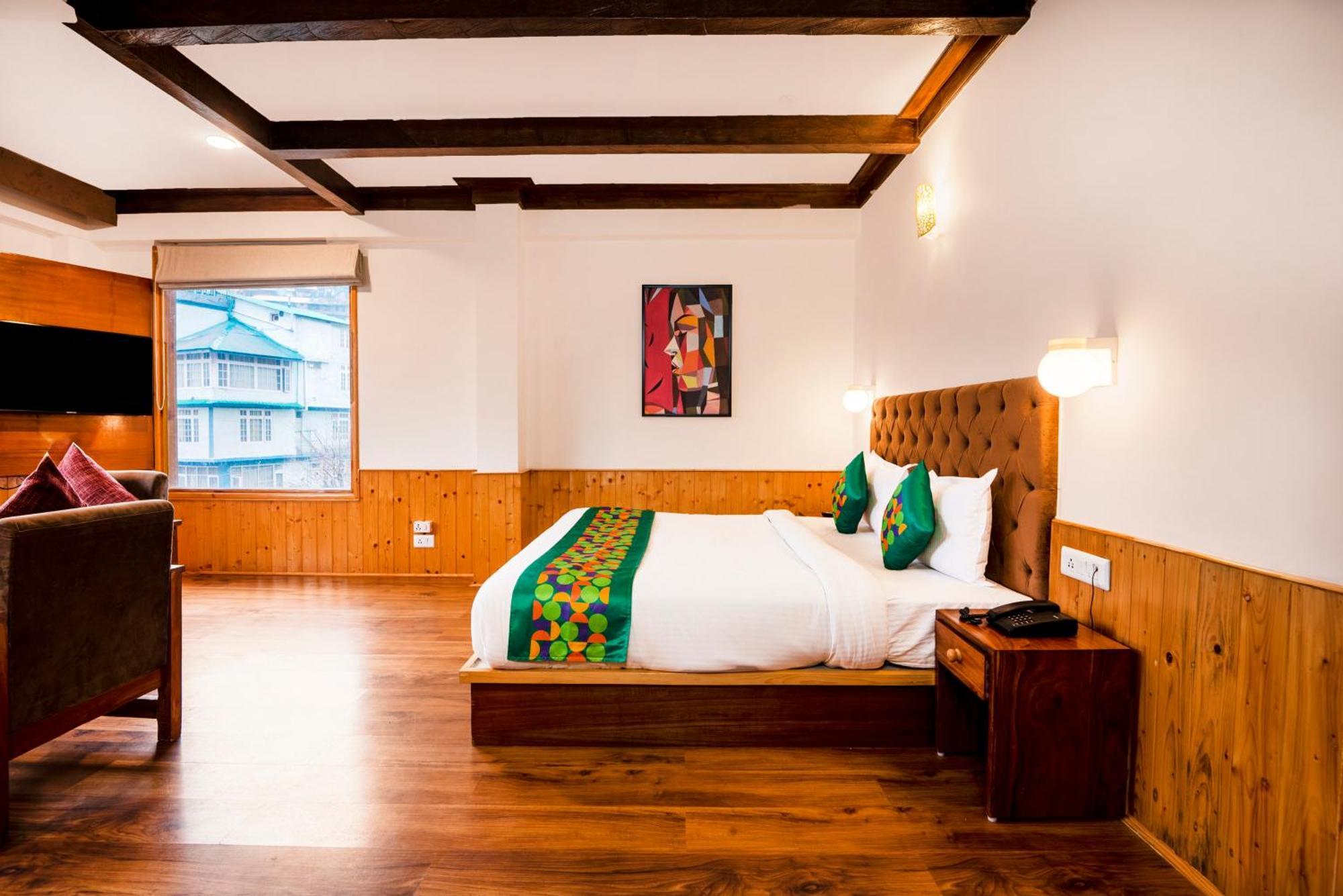 Treebo Premium Sattva With Mountain View Otel Manāli Dış mekan fotoğraf