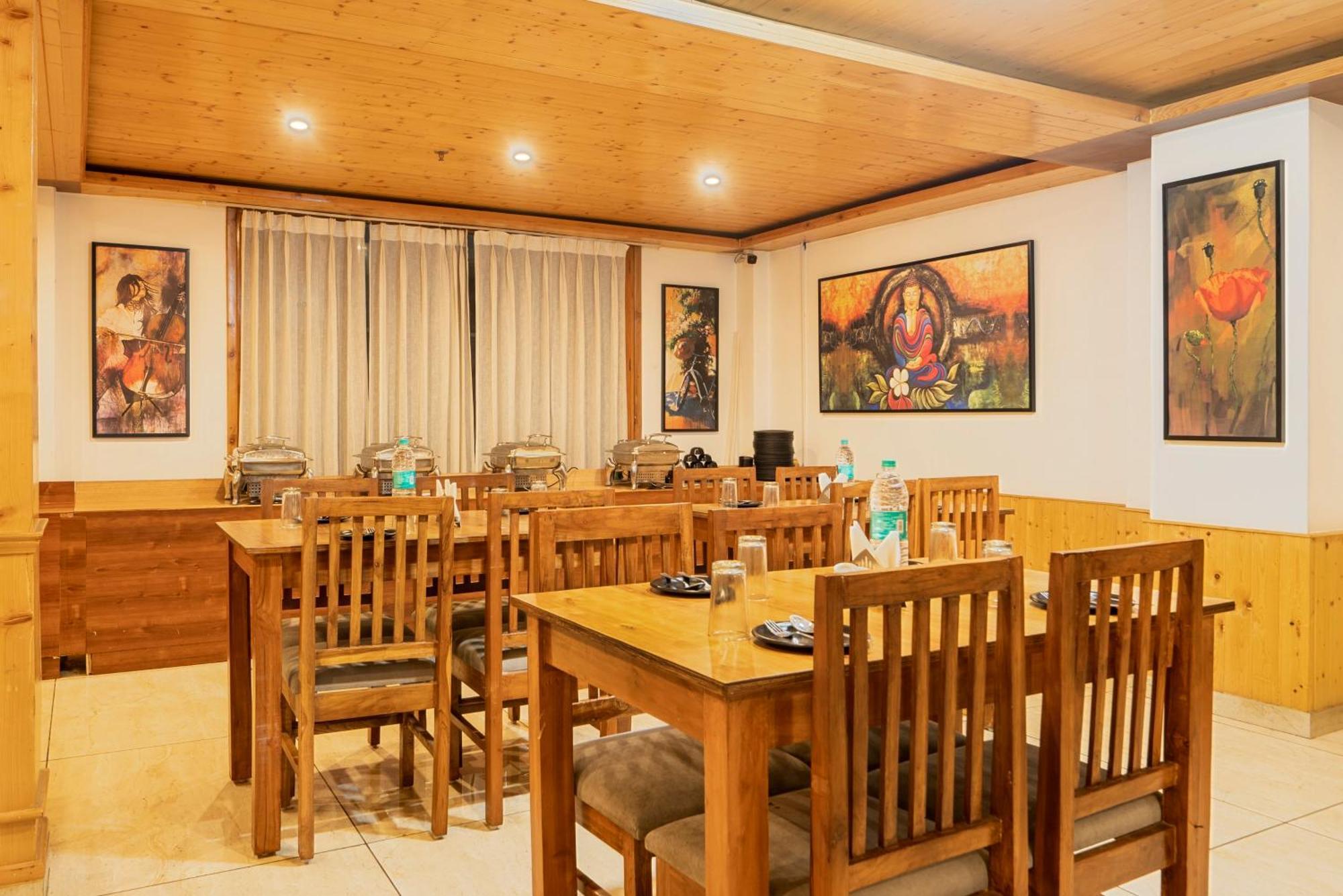 Treebo Premium Sattva With Mountain View Otel Manāli Dış mekan fotoğraf